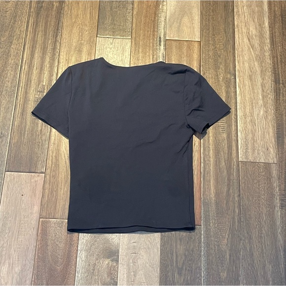 !ARITZIA! like new never worn! - Picture 5 of 5